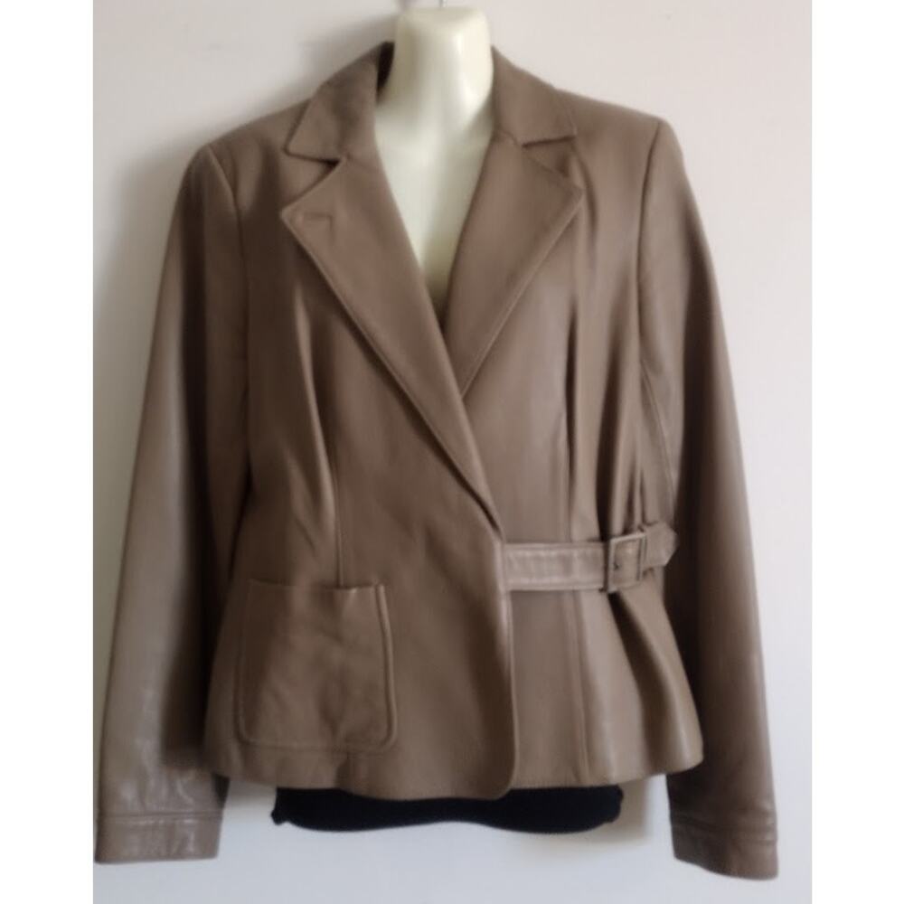 Vtg Worth Fully Lined Soft Leather Jacket with Side Buckle Closure, Taupe, Sz 8‎